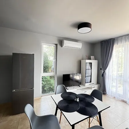 Апартаменти кокалу бийч