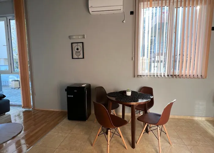 Apartman кокалу бийч *